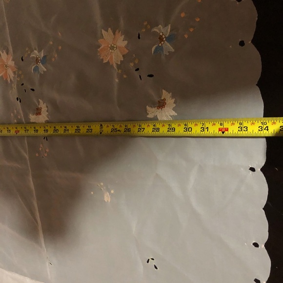 Vintage embroidered sheer window panel - Picture 12 of 12